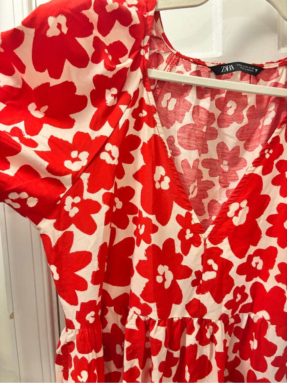 Zara Red and White Floral Puff-Sleeve Maxi Dress - Picture 3 of 7